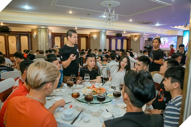 Xuất hiện những bóng hồng xinh đẹp tham gia giải đấu PUBG Mobile VN khiến các gamer nam phải “đứng hình” 6