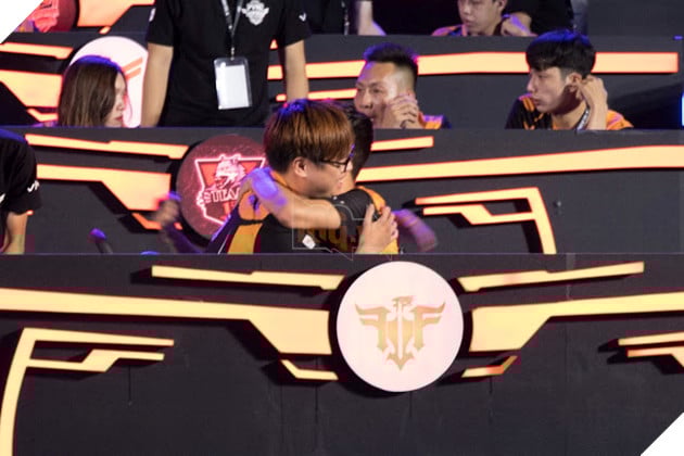 PVNC 2019: FFQ lội ngược dòng ngoạn mục, thẳng tiến PMCO Finals Fall 2019 16