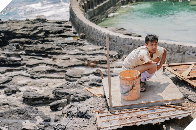 Ekip Anh thầy ngôi sao tung trailer hé lộ tình cảnh thảm thương của Huyme khi ra đảo dạy học 4