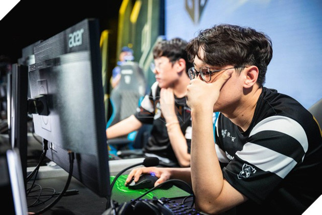 LMHT: LCK mất 1 suất vào vòng bảng CKTG và sự tủi hổ của cộng đồng Hàn Quốc