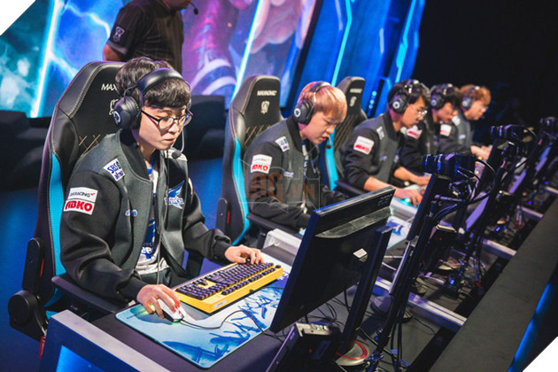 LMHT: LCK mất 1 suất vào vòng bảng CKTG và sự tủi hổ của cộng đồng Hàn Quốc 2