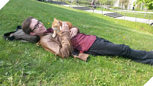 Không ăn ngủ và phá rối như con Bubba, chú mèo này tới trường để giúp xoa dịu tinh thần, xả stress cho sinh viên 6