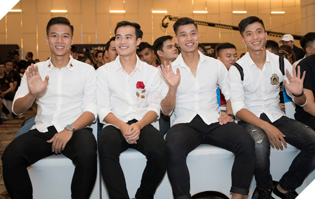 FIFA Online 4 mừng sinh nhật 1 tuổi, hội ngộ anh tài bóng đá Việt 22