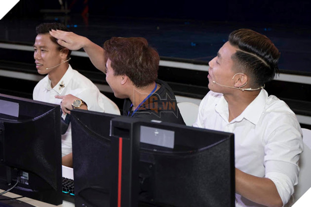 FIFA Online 4 mừng sinh nhật 1 tuổi, hội ngộ anh tài bóng đá Việt 39