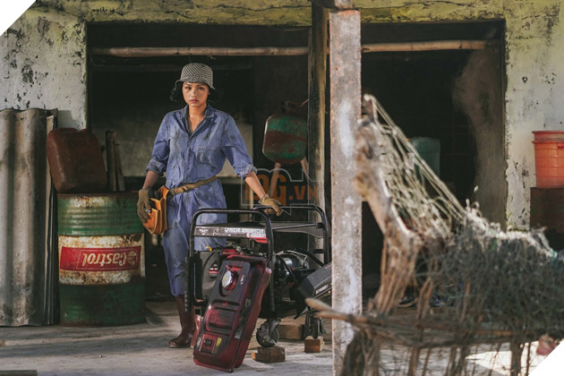 Miu Lê hóa thành “mực một nắng” trong Anh thầy ngôi sao