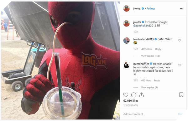 Peter Parker uống nước như thế nào khi mặc trang phục Spider-Man? 2