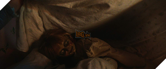 Mới khởi chiếu, khán giả Việt đã phát cuồng vì búp bê ma Annabelle 3