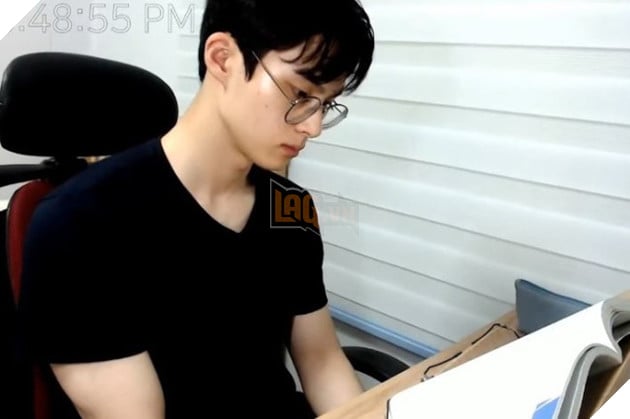 Youtuber điển trai người Hàn bị gạ tình, yêu cầu quan hệ với bà cô U30 đổi lấy 400 triệu 3