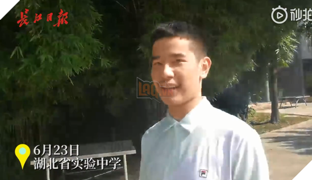 Gia đình nhà người ta: Mẹ chơi game hộ con để con tập trung ôn thi đại học 2