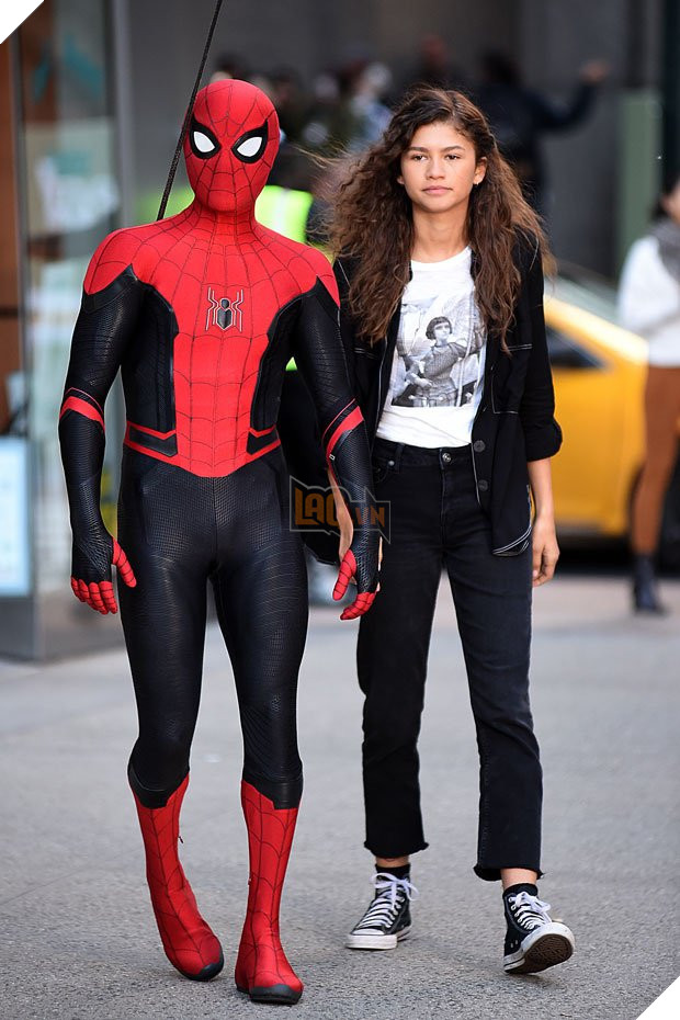 Điểm danh những bóng hồng qua đời Nhện Nhọ 4