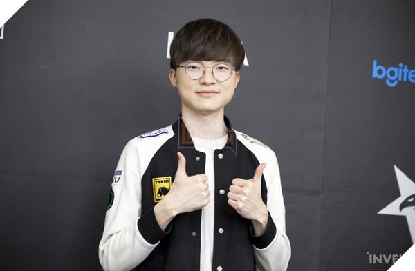 Cộng đồng LMHT phát sốt với pha 1v1 hoàn hảo của Faker tại LCK Mùa Hè 2019