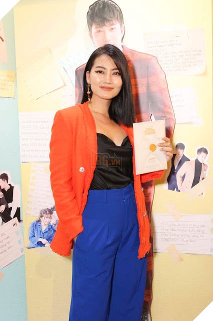 Harry Lu sánh đôi bên Oanh Kiều, đo độ điển trai với B.Trần tại họp báo phim ‘Thật tuyệt vời khi ở bên em’ 20