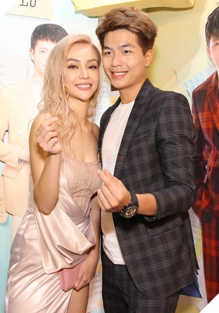 Harry Lu sánh đôi bên Oanh Kiều, đo độ điển trai với B.Trần tại họp báo phim ‘Thật tuyệt vời khi ở bên em’ 31