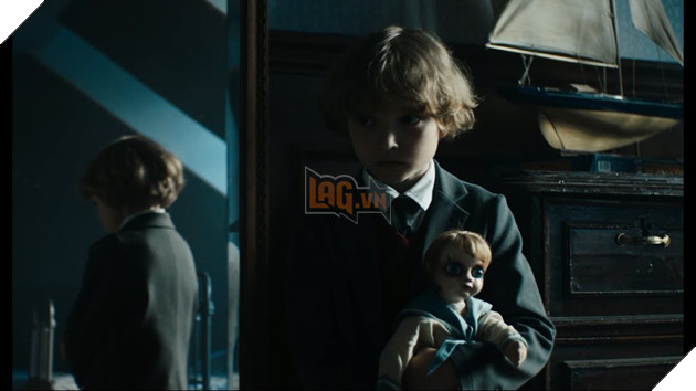 Lời nguyền con đầm bích: Ác quỷ trong gương - Nỗi sợ kinh hoàng đến từ chiếc gương bị nguyền rủa