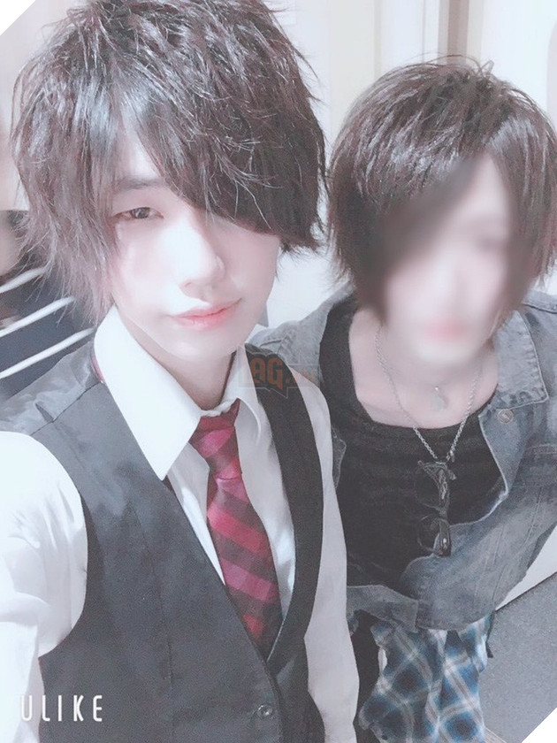 Thanh niên Nhật Bản bị cô gái Yandere đâm nguy kịch vẫn còn sống và tiếp tục công việc là Geisha Nam 4