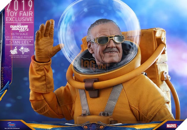 Vì quá nhớ Stan Lee, Hot Toys ra mắt mẫu mô hình bố già mặc đồ phi hành gia 12