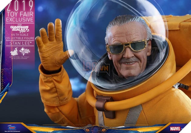 Vì quá nhớ Stan Lee, Hot Toys ra mắt mẫu mô hình bố già mặc đồ phi hành gia 13