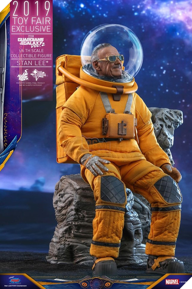 Vì quá nhớ Stan Lee, Hot Toys ra mắt mẫu mô hình bố già mặc đồ phi hành gia 10
