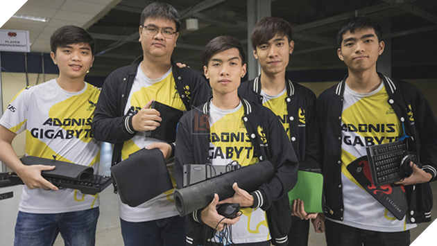 LMHT: Stark Đại Đế liệu có phải là bản hợp đồng bom tấn của Team Flash? 3