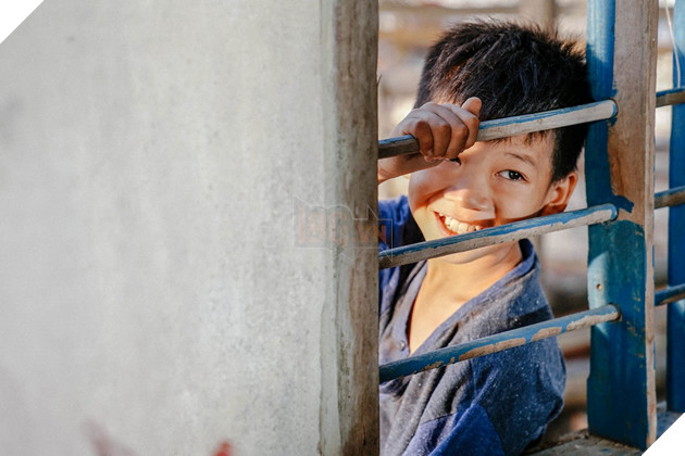 Anh thầy ngôi sao: Lần đầu đóng phim, Á quân Giọng Hát Việt Nhí 2018 uống no nước biển 2