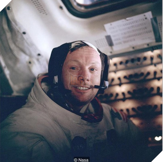 ky-niem-50-nam-loai-nguoi-dat-chan-len-mat-trang-5