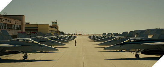 Top Gun: Maverick tung trailer kịch tính với sự trở lại của Tom Cruise 4