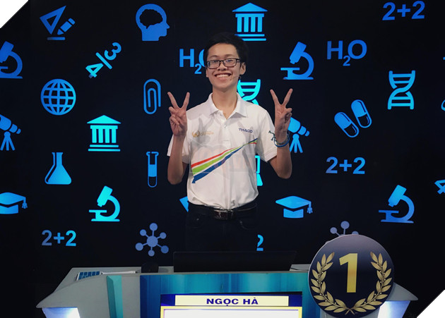 Thanh niên kiếm người phản biện, đụng phải thí sinh chung kết Olympia và bị phản damge cực gắt 7