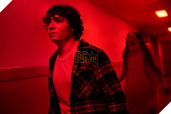 Chủ nhân tượng vàng Oscar Guillermo del Toro trở lại với dàn quái vật ám ảnh trong trailer Chuyện kinh dị lúc nửa đêm 5