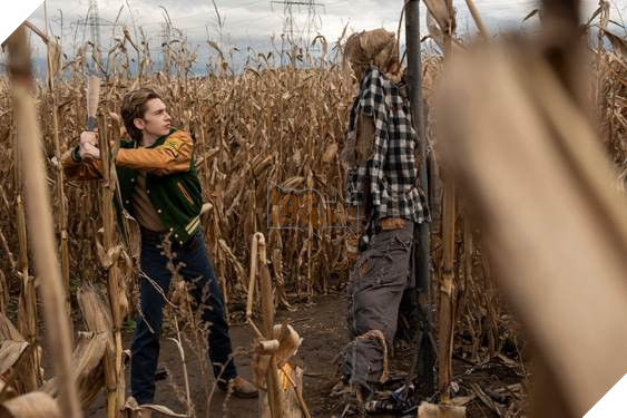 Chủ nhân tượng vàng Oscar Guillermo del Toro trở lại với dàn quái vật ám ảnh trong trailer Chuyện kinh dị lúc nửa đêm 6