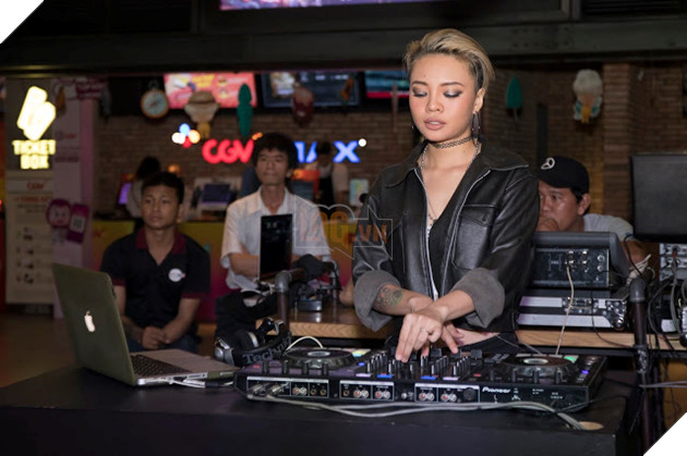 Tưng bừng họp báo ra mắt Fast & Furious: Hobbs & Shaw tại TP.HCM 4