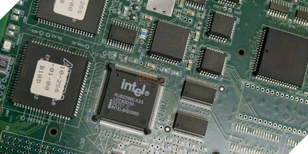 Intel đã bán sản phẩm lại cho Huawei và đang xin giấy phép để bán thêm