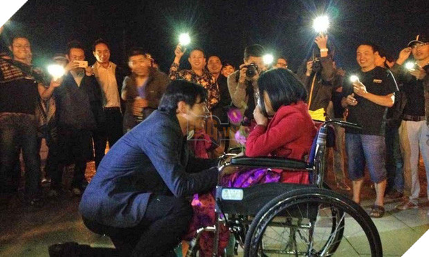 Xe lăn, xe đạp và một chú chó: Hành trình tình yêu gây sốt MXH từ hai con người phi thường - Ảnh 4.