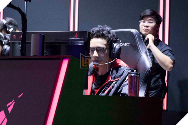 Zeros thi đấu quyết liệt trước các đồng đội cũ, Dashing Buffalo thua trắng Gam Esport 2