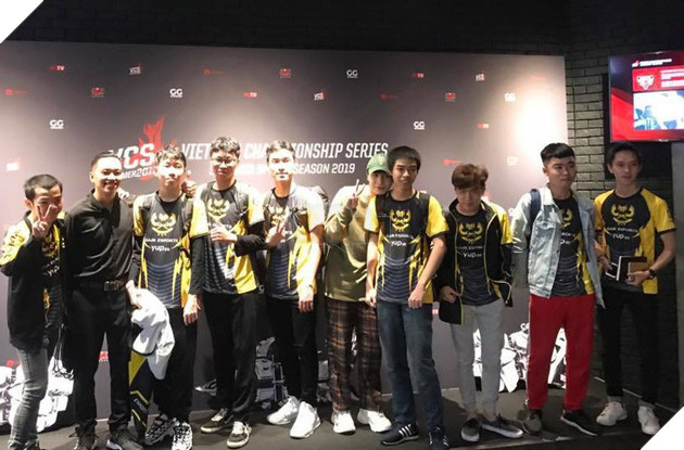 LMHT: GAM lại dính án phạt vì HLV Yuna làm mất thẻ Huấn luyện viên 4