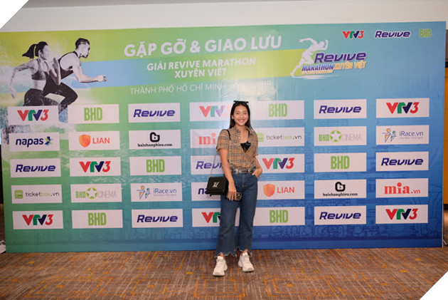 Hàng loạt sao đến tham dự sự kiện Revive Marathon Xuyên Việt 17