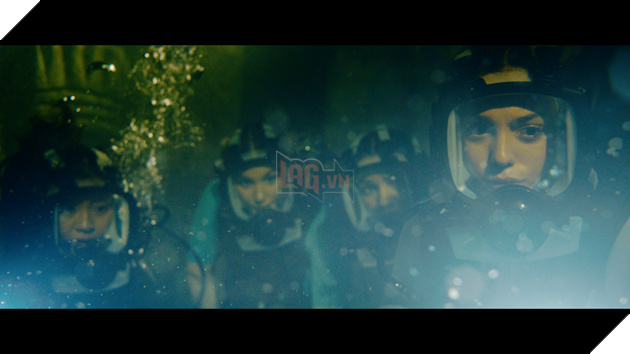 Quái vật dưới đáy biển trở lại trong Hung thần đại dương: Thảm sát