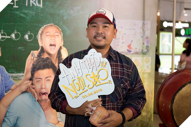 Huyme điển trai, Miu Lê rạng rỡ tại họp báo Anh thầy ngôi sao 11