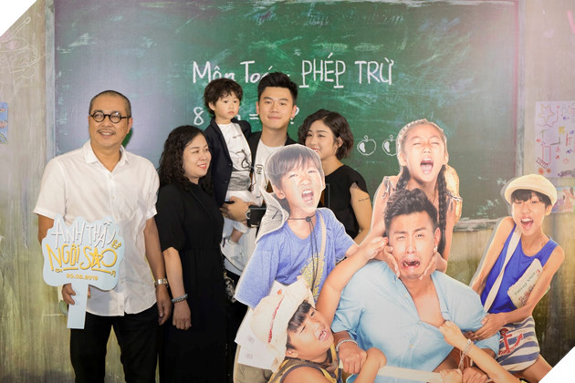 Huyme điển trai, Miu Lê rạng rỡ tại họp báo Anh thầy ngôi sao 18