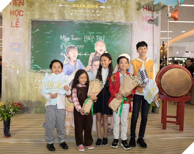 Huyme điển trai, Miu Lê rạng rỡ tại họp báo Anh thầy ngôi sao 5