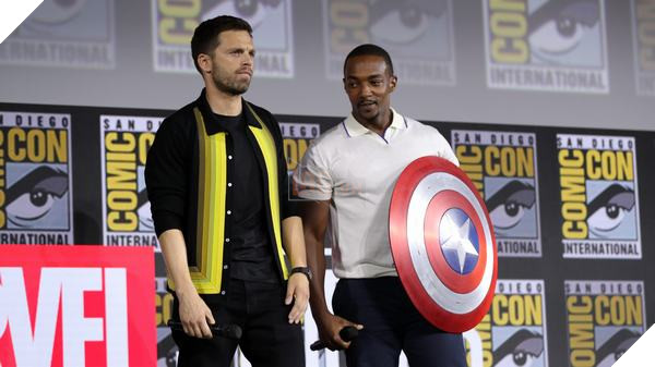 Anthony Mackie sẽ vẫn là, luôn là Falcon chứ không phải Captain America mới 2