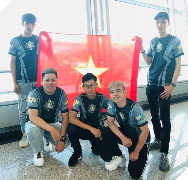 CrossFire: Legends: Đặt chân đến Thượng Hải, hai đội tuyển Việt Nam sẵn sàng chinh phục ngôi vương