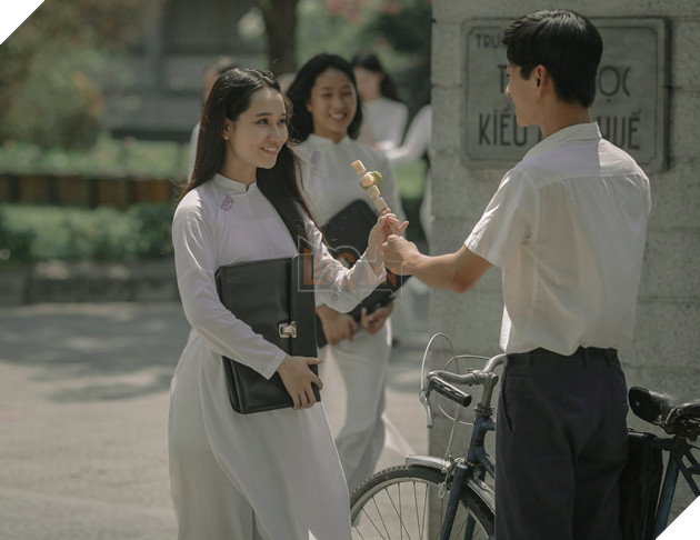 Ekip Mắt Biếc tung bộ ảnh tựu trường trong trẻo đúng ngày khai giảng năm học mới