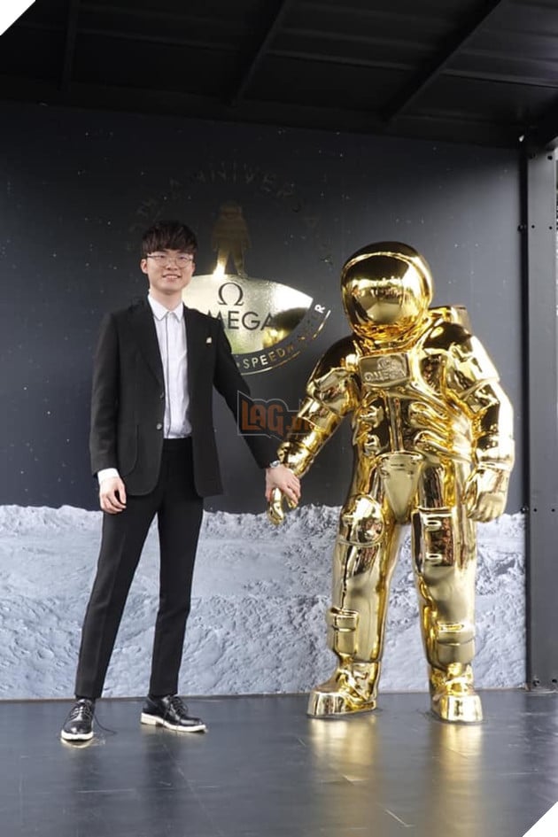 LMHT: Faker bất ngờ lột xác hóa soái ca tham dự sự kiện tại Hàn Quốc 6