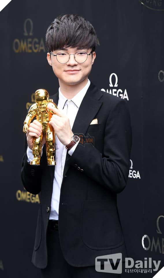 LMHT: Faker bất ngờ lột xác hóa soái ca tham dự sự kiện tại Hàn Quốc 8