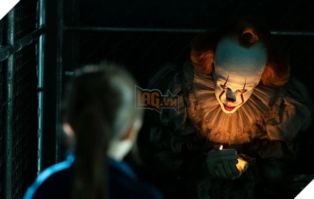 IT Chapter Two: Ẩn số về chi tiết tựa game đối kháng Street Fighter trong phim tiết lộ điều gì?