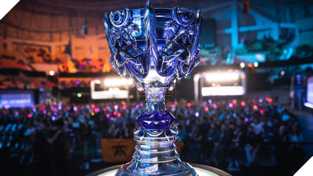 LMHT: HLV Hirai bị sa thải khi không thể đưa Kingzone Dragon X đến với CKTG 3