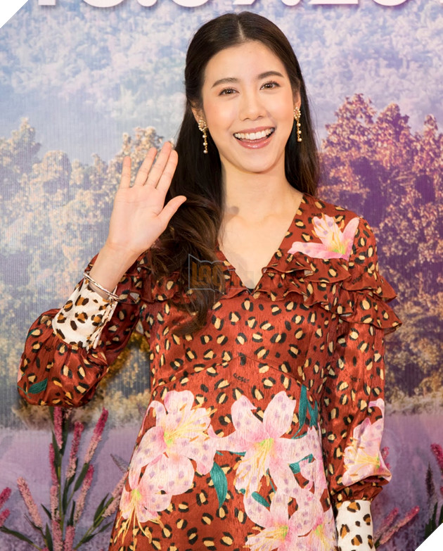 Diễn viên người Thái Esther Supreeleela diện áo dài, nói tiếng Việt tại họp báo Thách yêu 2 năm 5