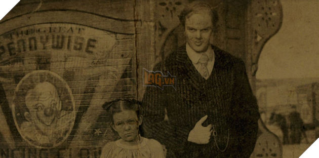 Vén màn bí ẩn nguồn gốc của gã hề ma quái trong It: Chapter Two 3