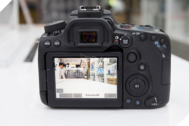 Trên tay nhanh Canon EOS 90D - truyền nhân EOS 80D 9