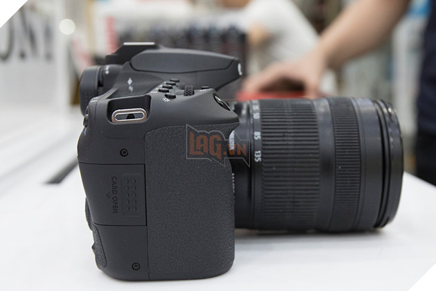 Trên tay nhanh Canon EOS 90D - truyền nhân EOS 80D 2